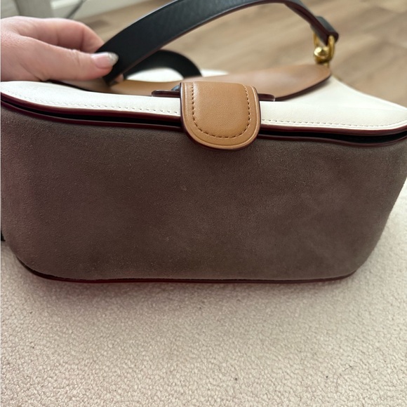 Elegant Tan and White Women's Bag - Picture 4 of 7